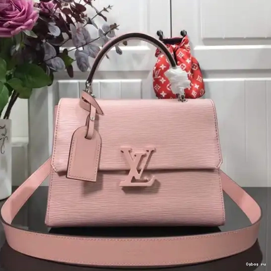 PM LOUIS VUITTON GRENELLE 0617